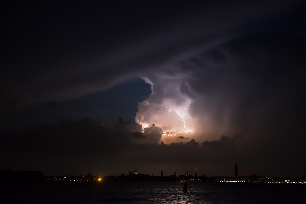 Image - dark night clouds sky lightning