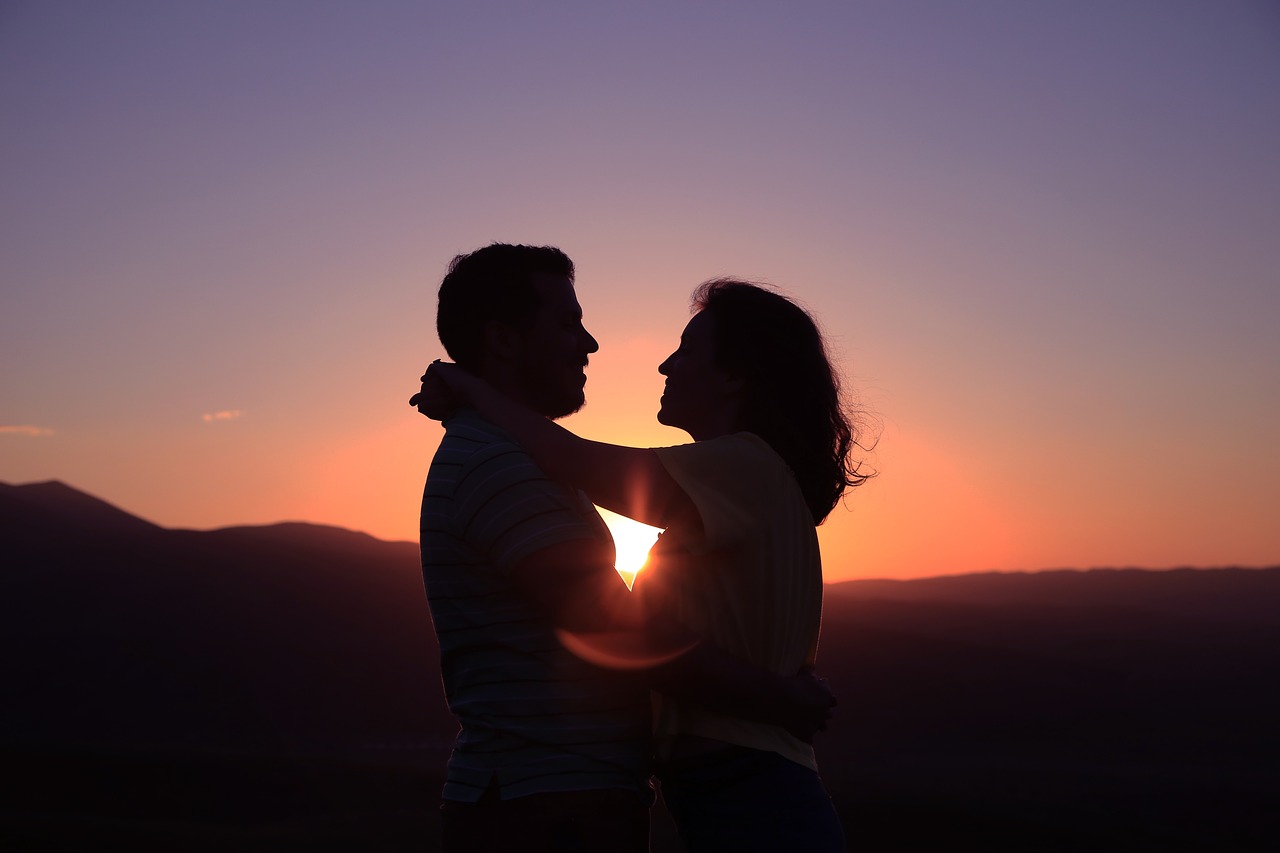 Image - people woman man hug love couple