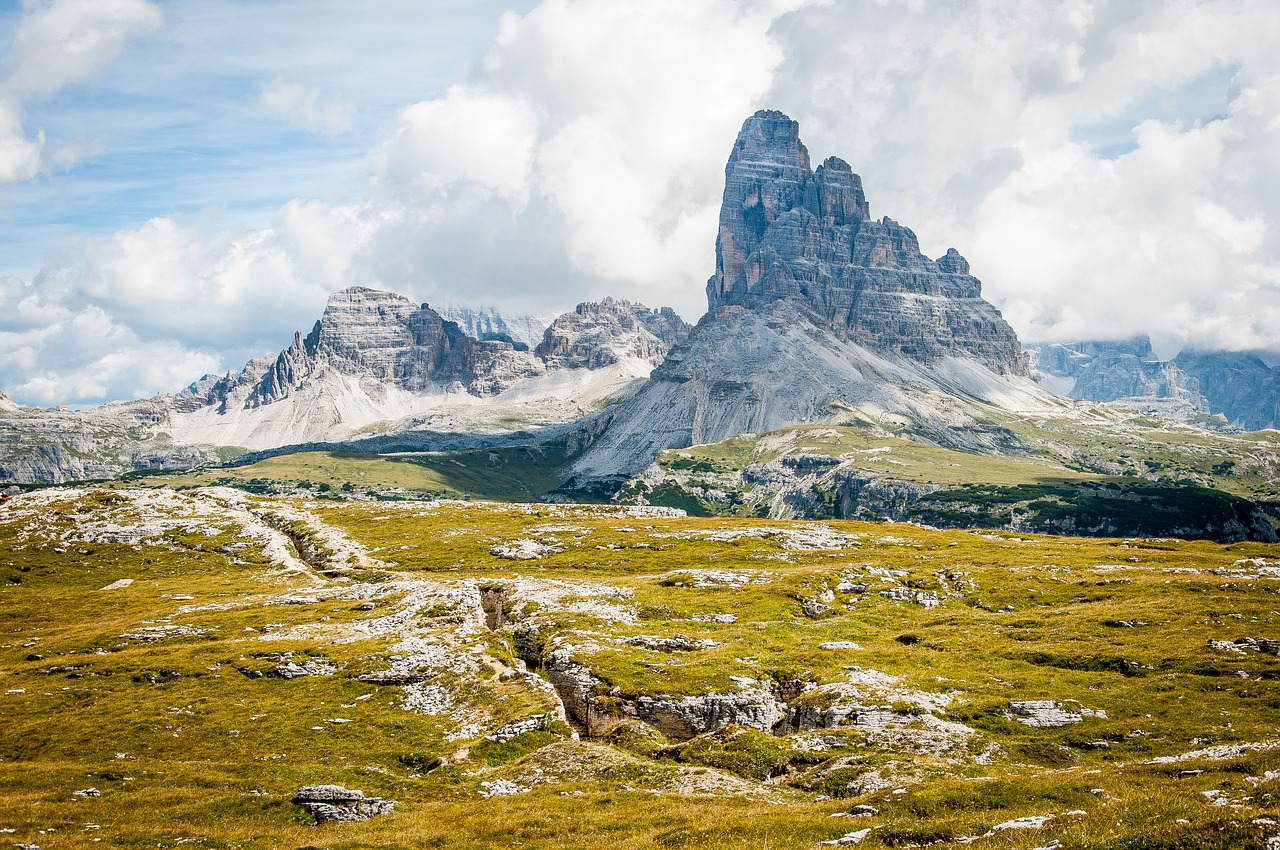 Image - mountain highland cloud sky summit