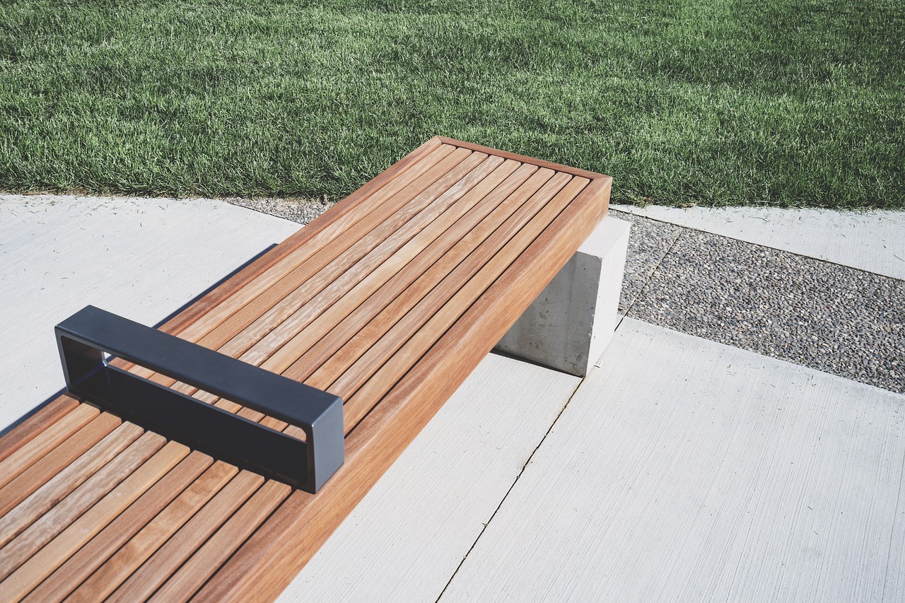 Image - wooden bench outdoor green grass