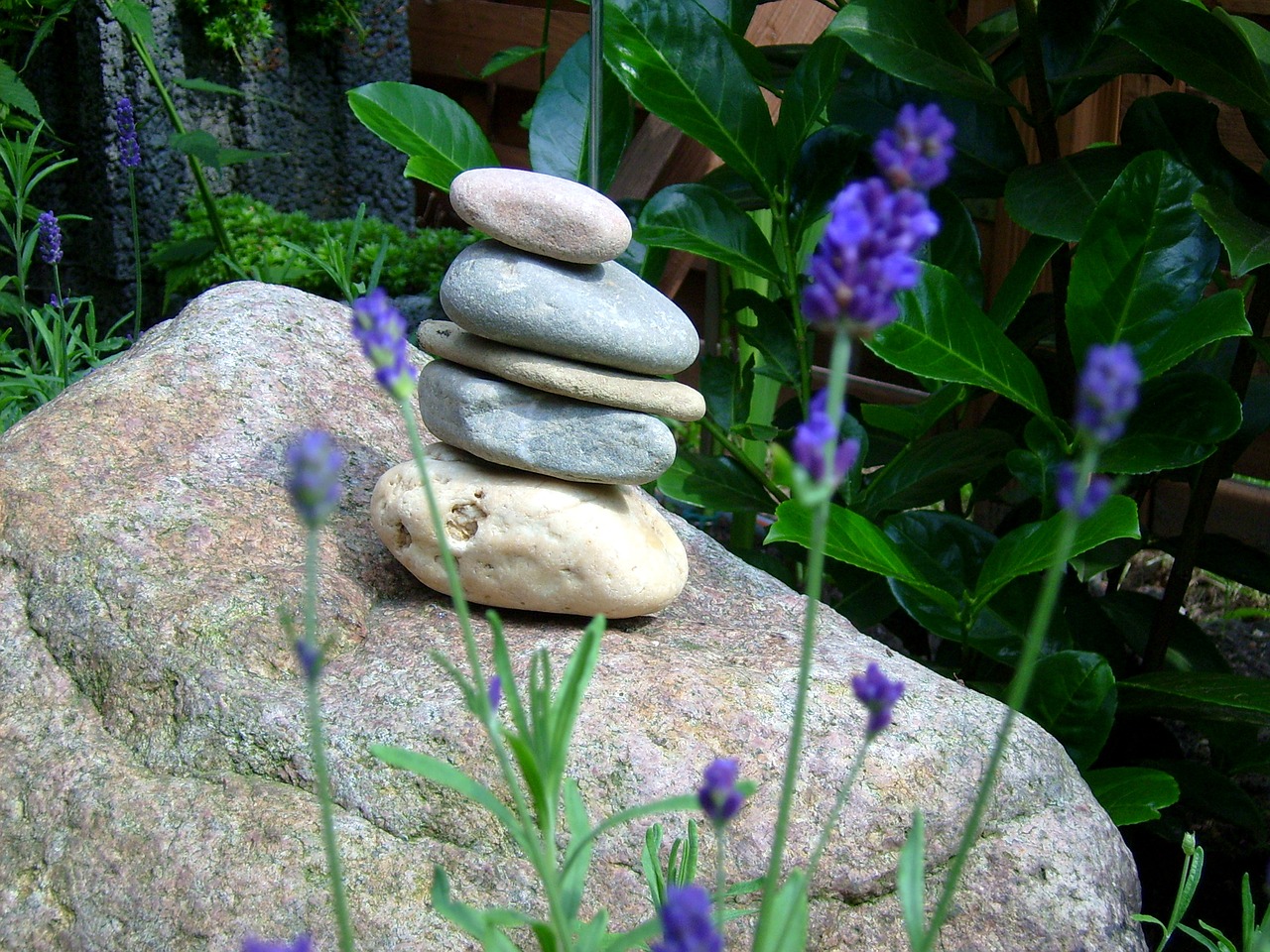 Image - visit stones foundling