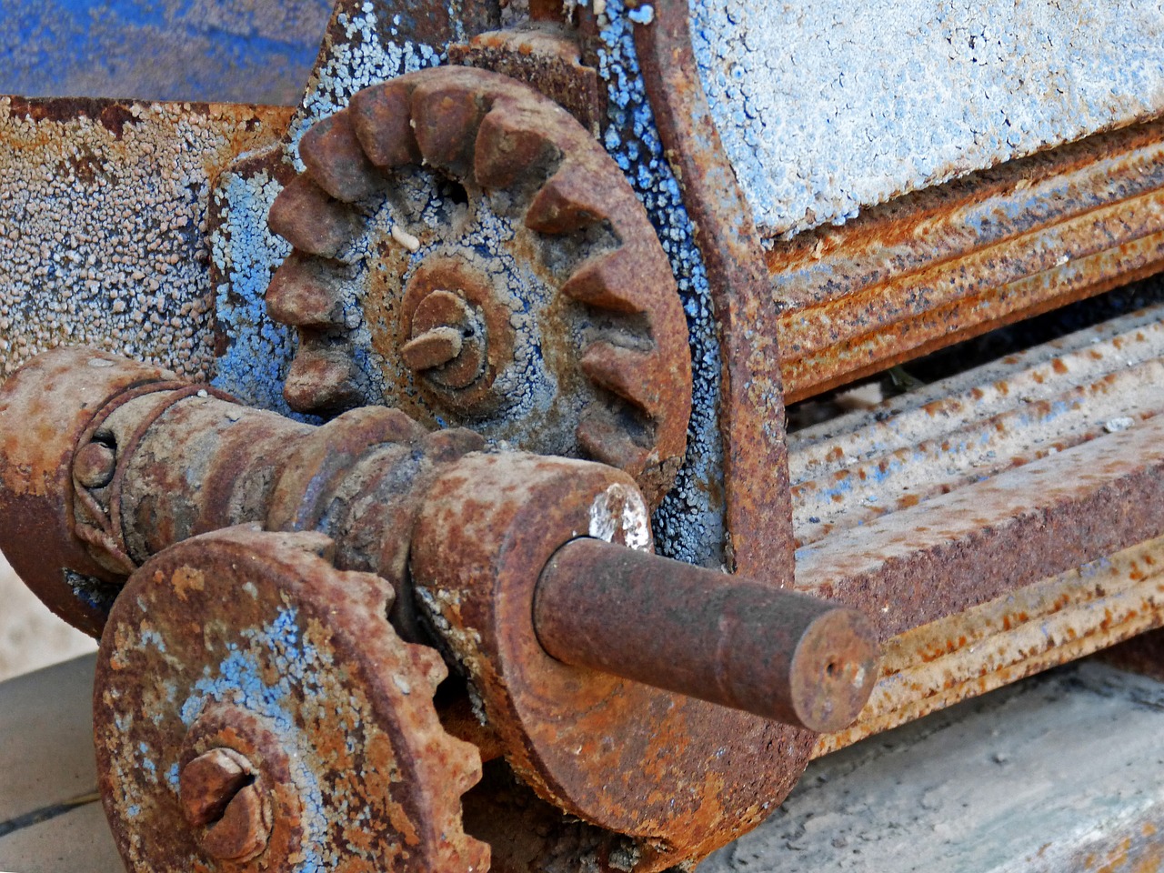 Image - machine gears rusty old
