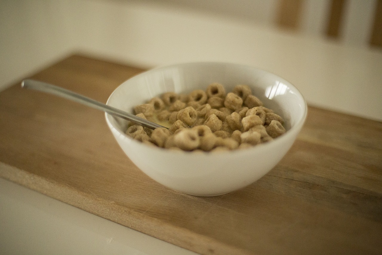 Image - breakfast snack food bowl spoon