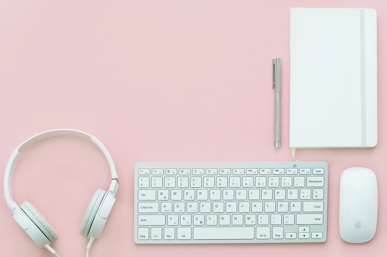 Image - pink lifestyle headphones keyboard