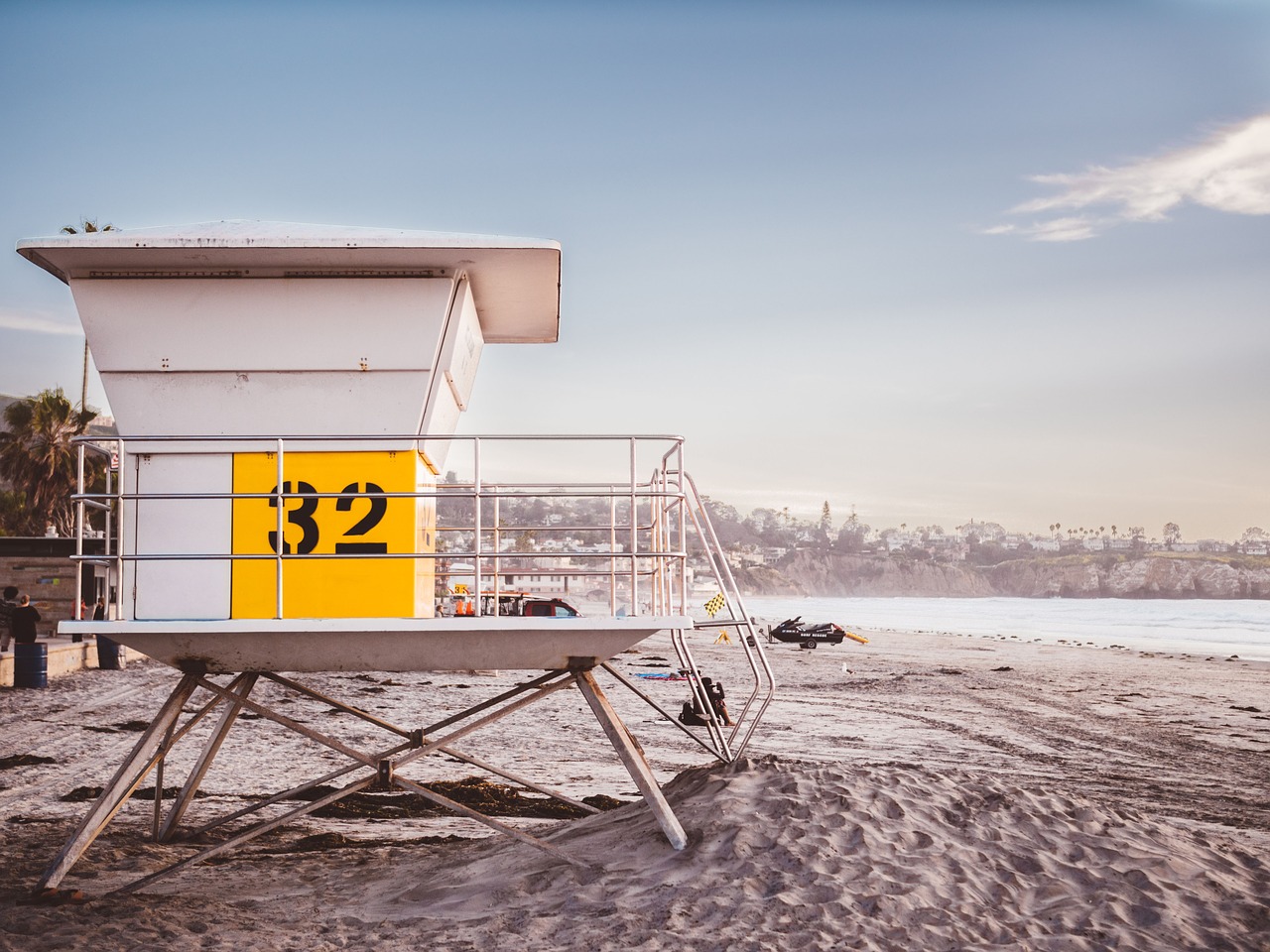 Image - security guard house coast beach