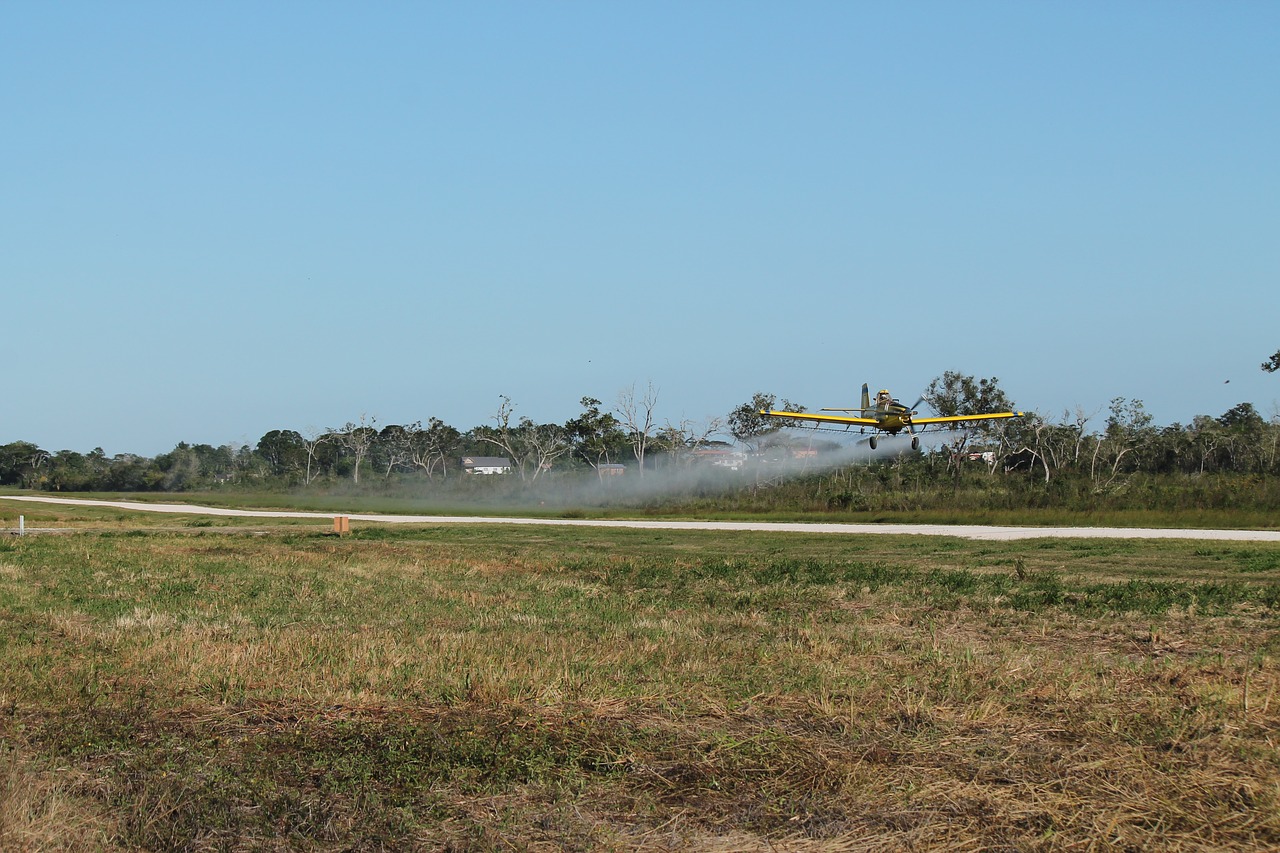 Image - turbine crop duster spraying