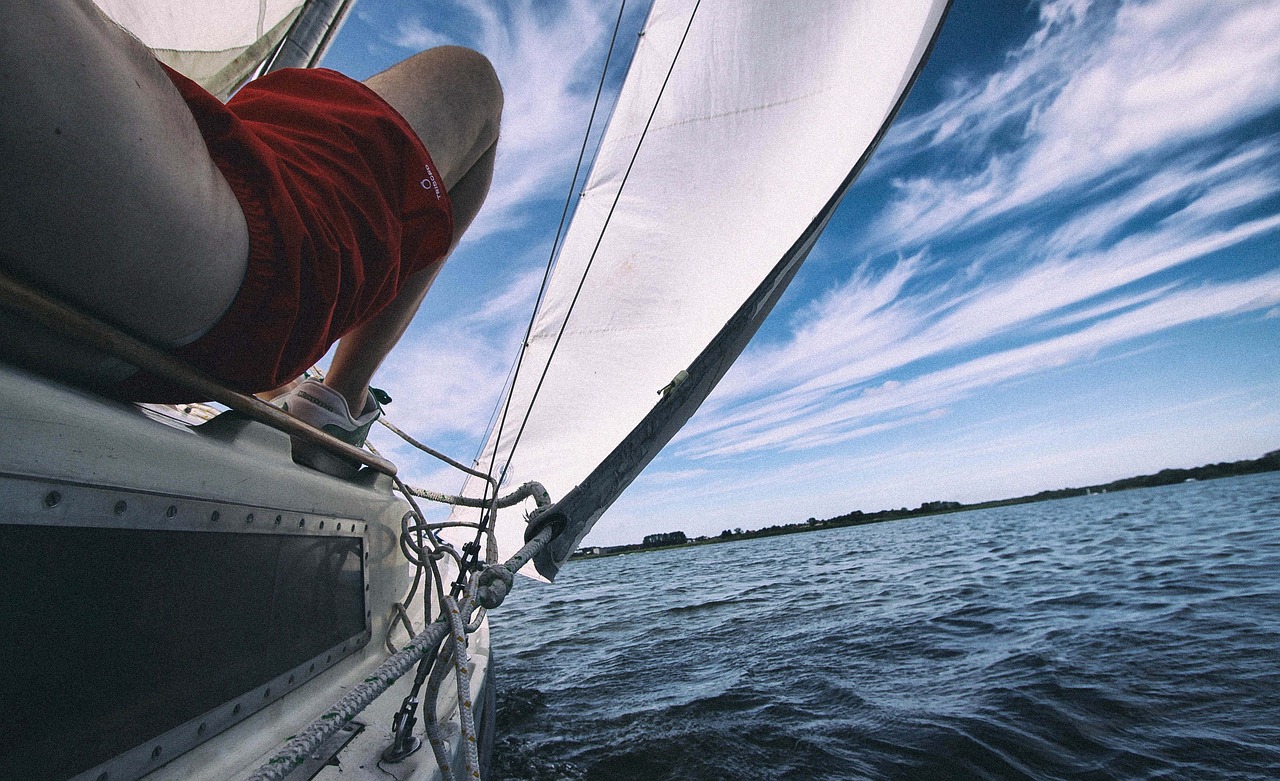 Image - relaxation boat lake tourism