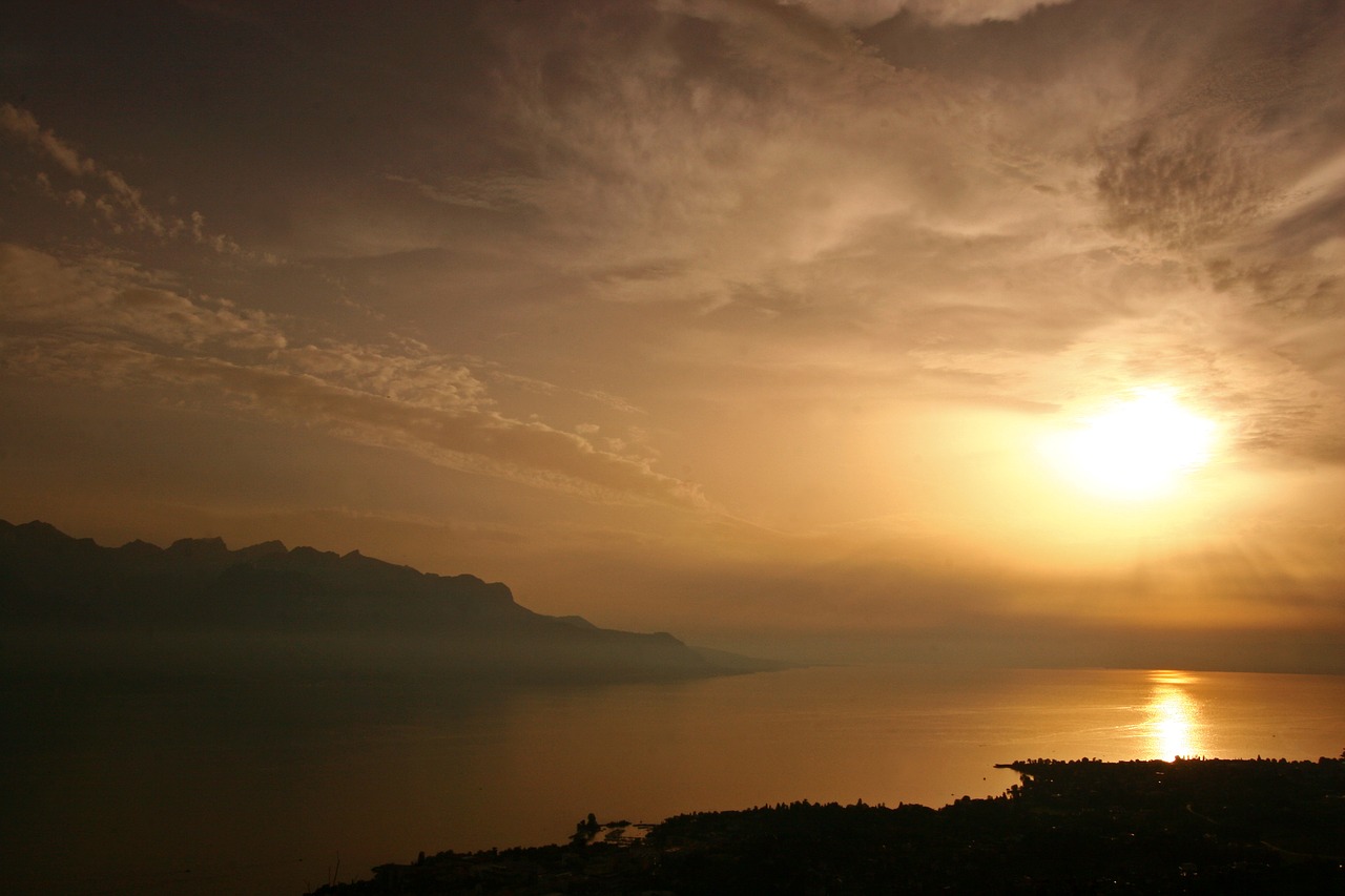 Image - montreaux switzerland lake sunset