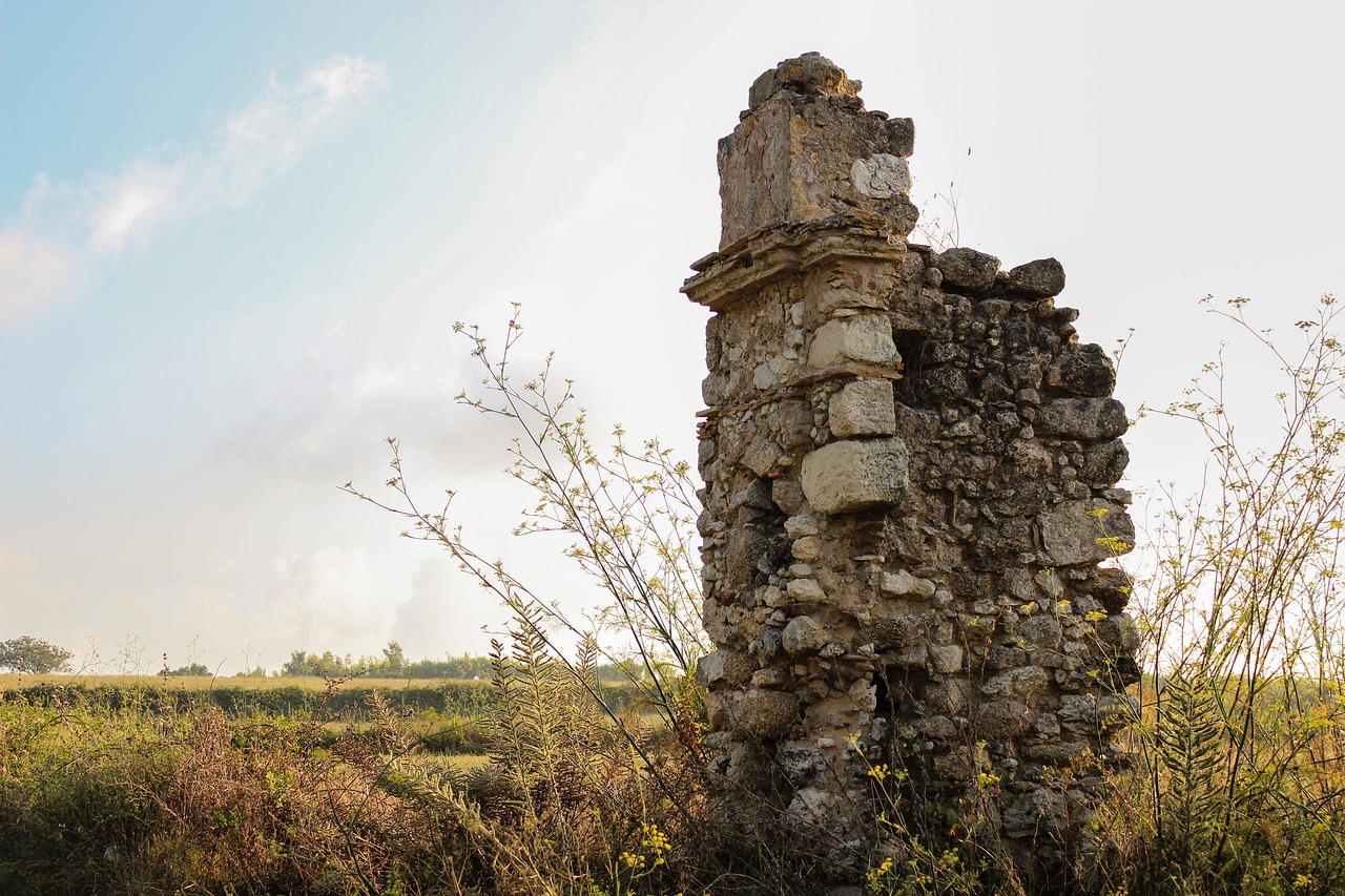 Image - ruin casa antica colonnade campaign