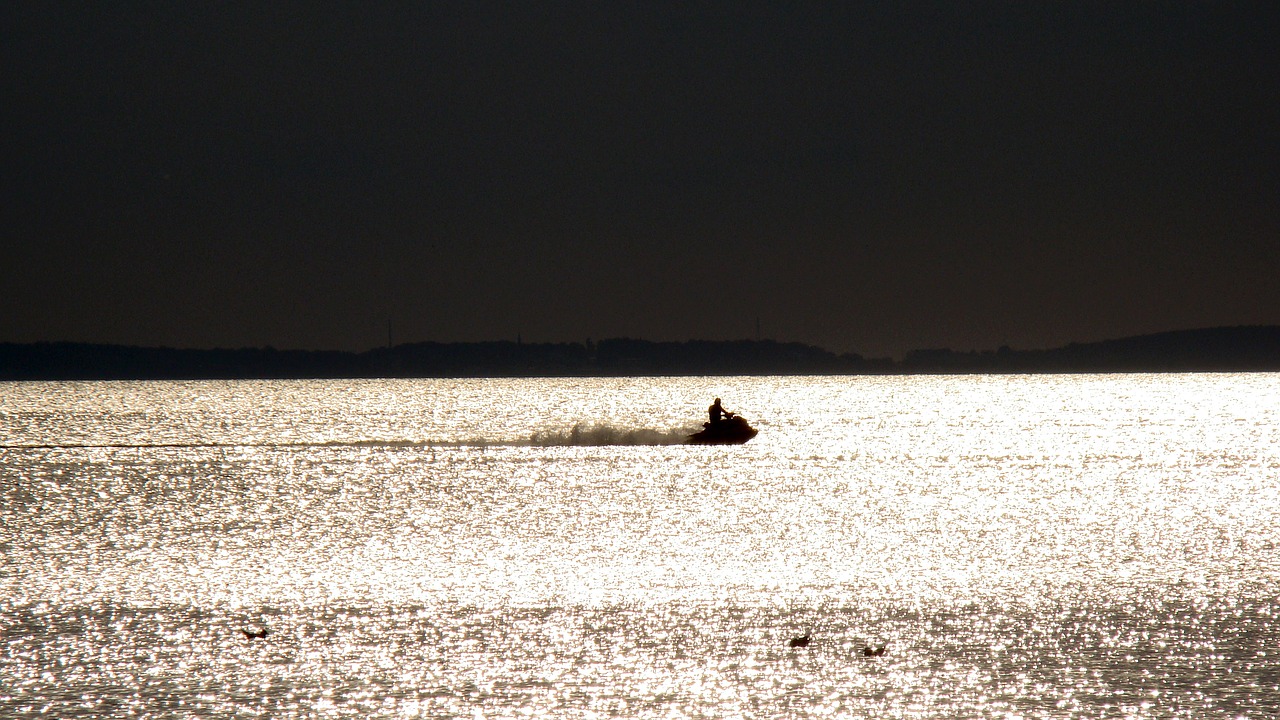 Image - scooter sea