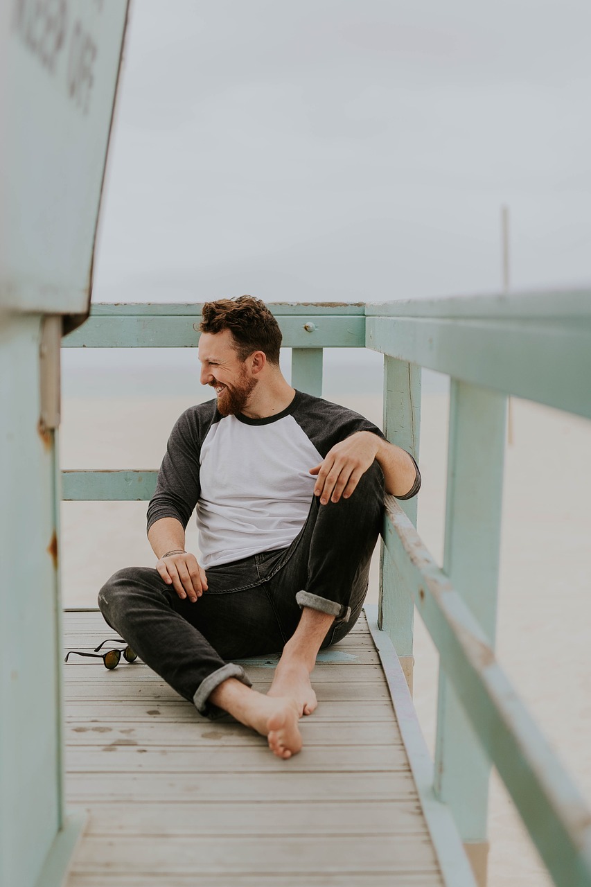 Image - people man guy sitting alone