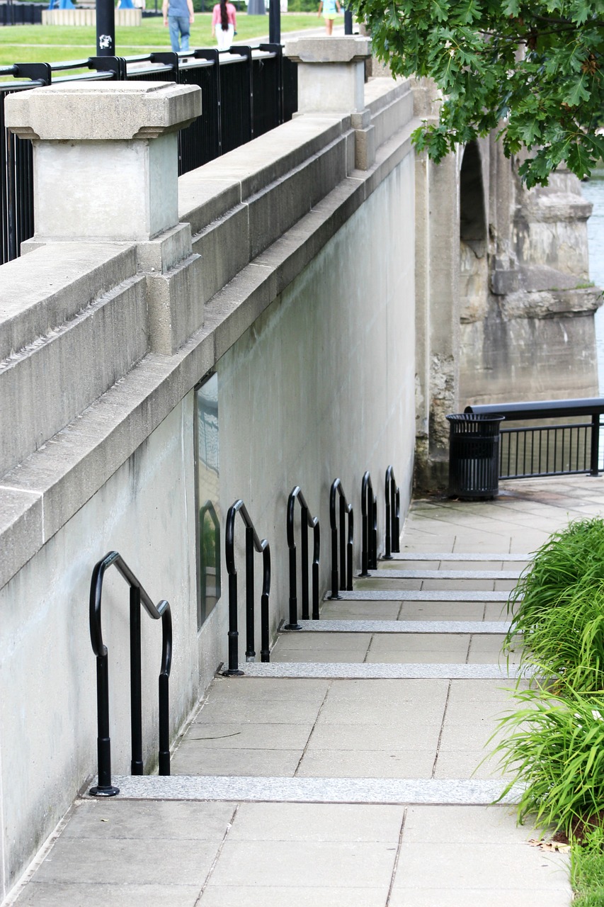 Image - indianapolis stairs city entrance