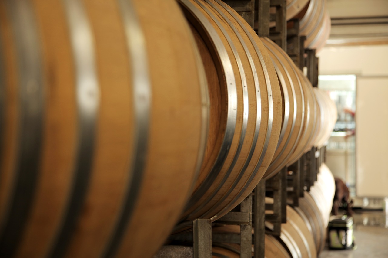 Image - oak barrels wine barrel
