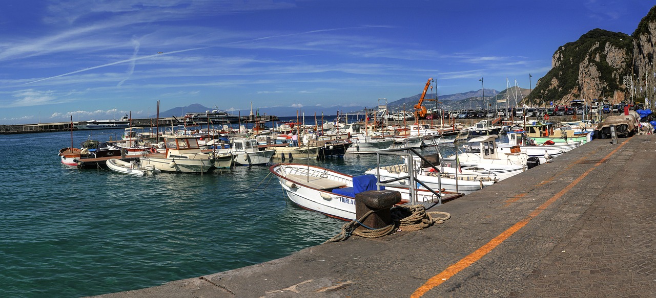 Image - panorama port capri italy