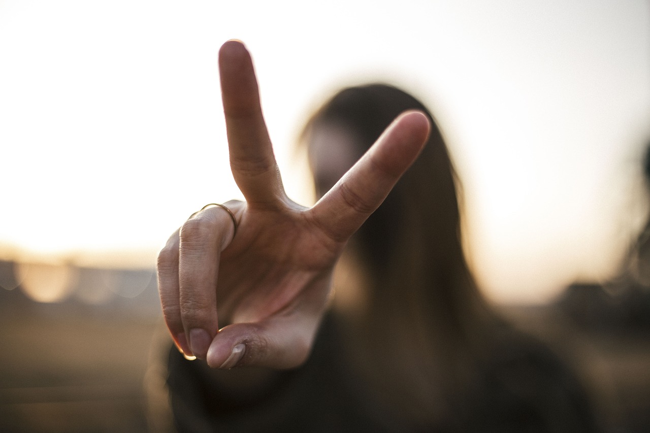 Image - people woman fingers hands