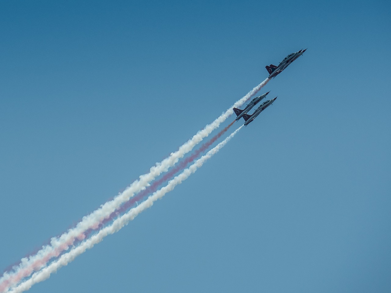 Image - air festival flight aircraft smoke