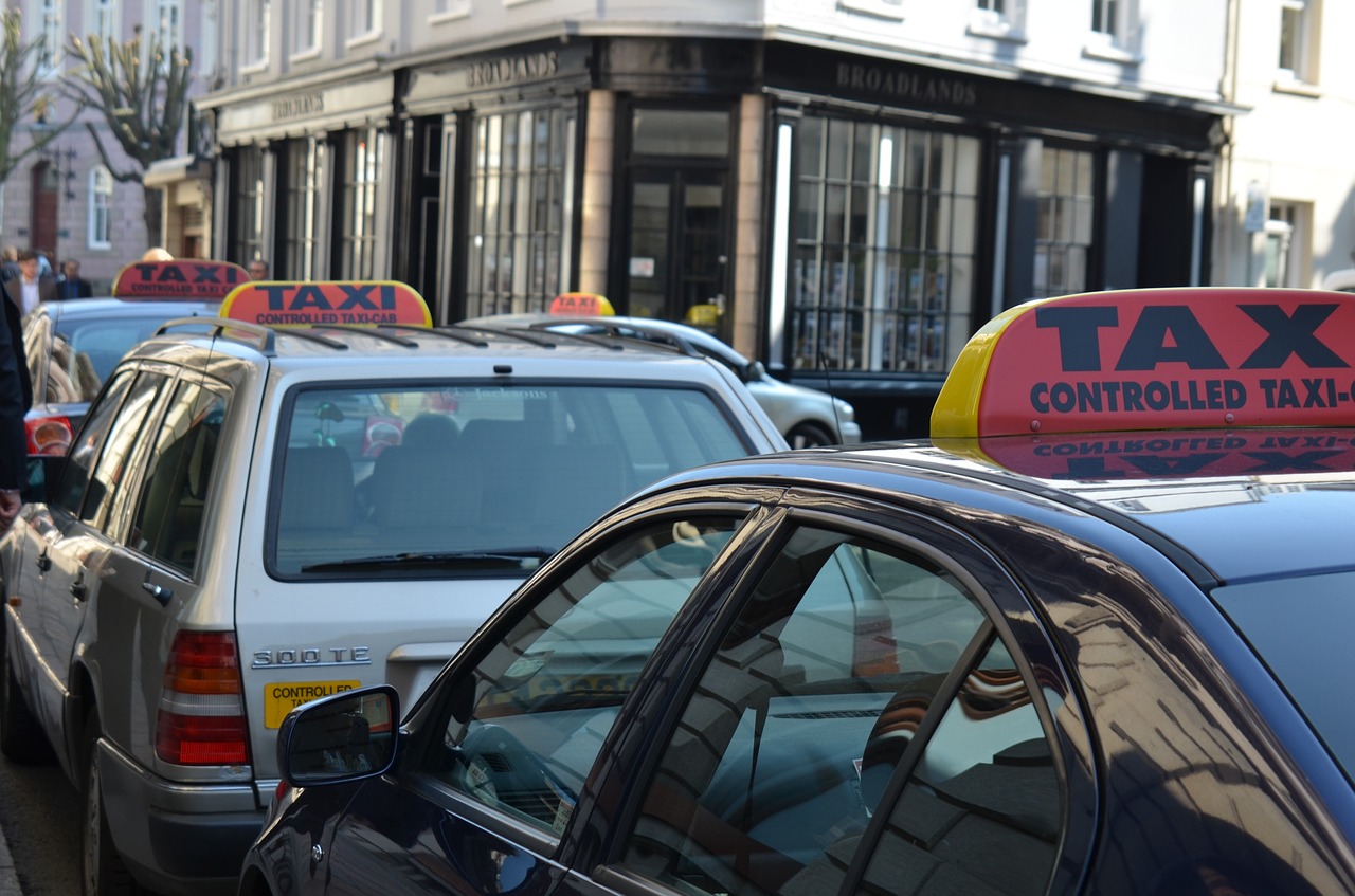 Image - taxi drivers transport sign car