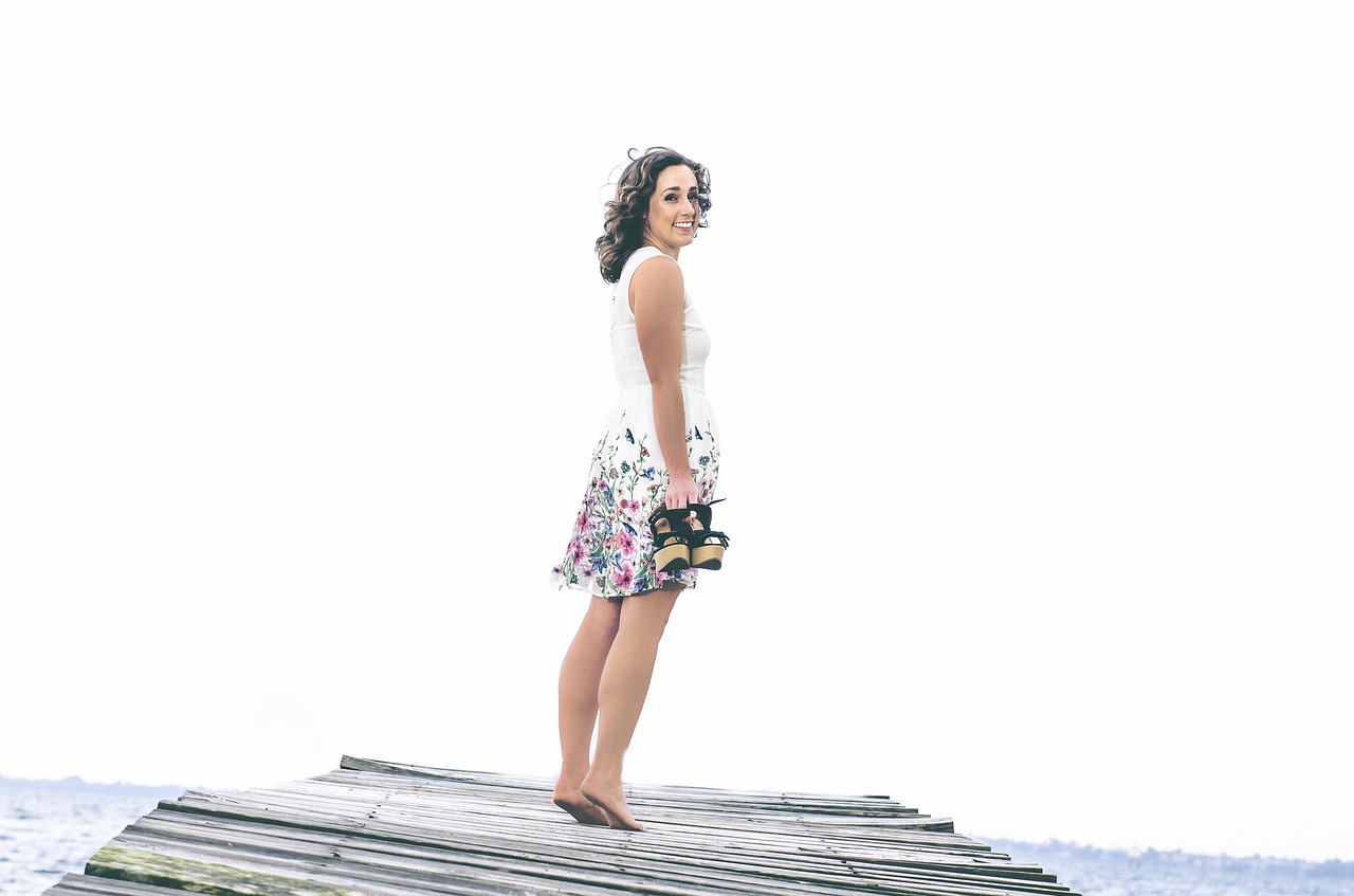 Image - people woman fashion dress heels