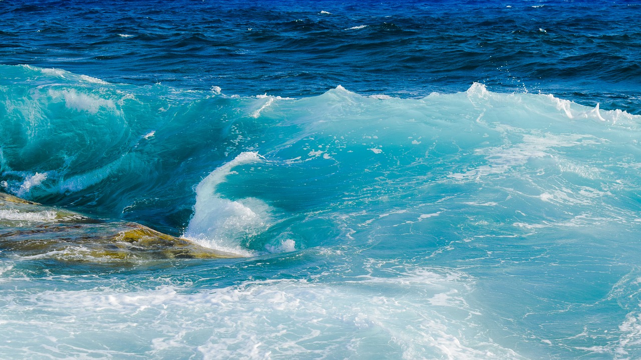 Image - wave spectacular water wall