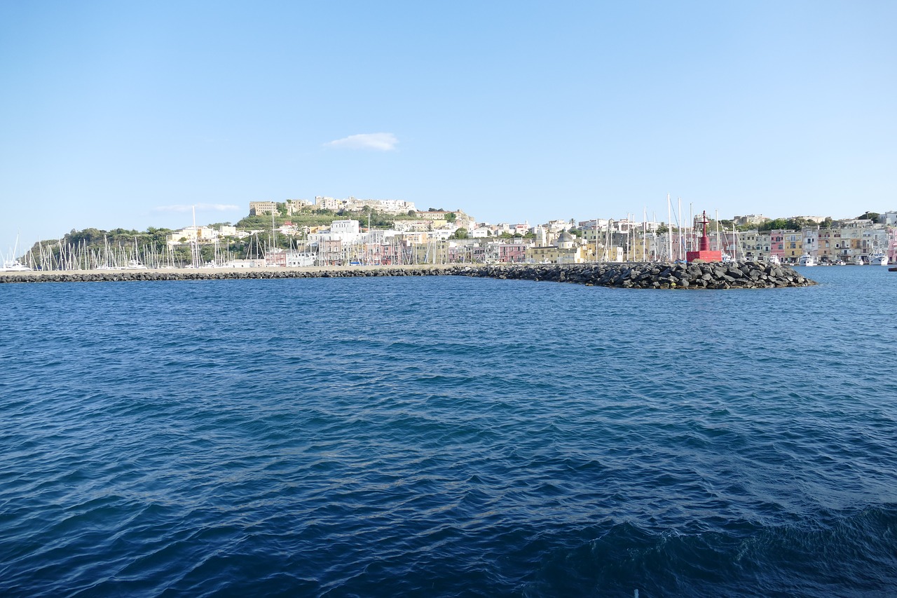 Image - procida ischia italy old town