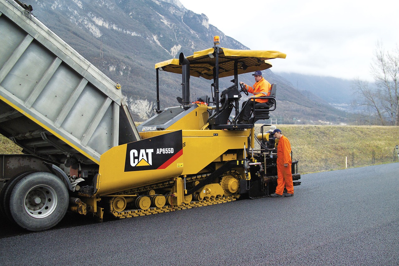 Image - asphalt pavers cat ap655d road