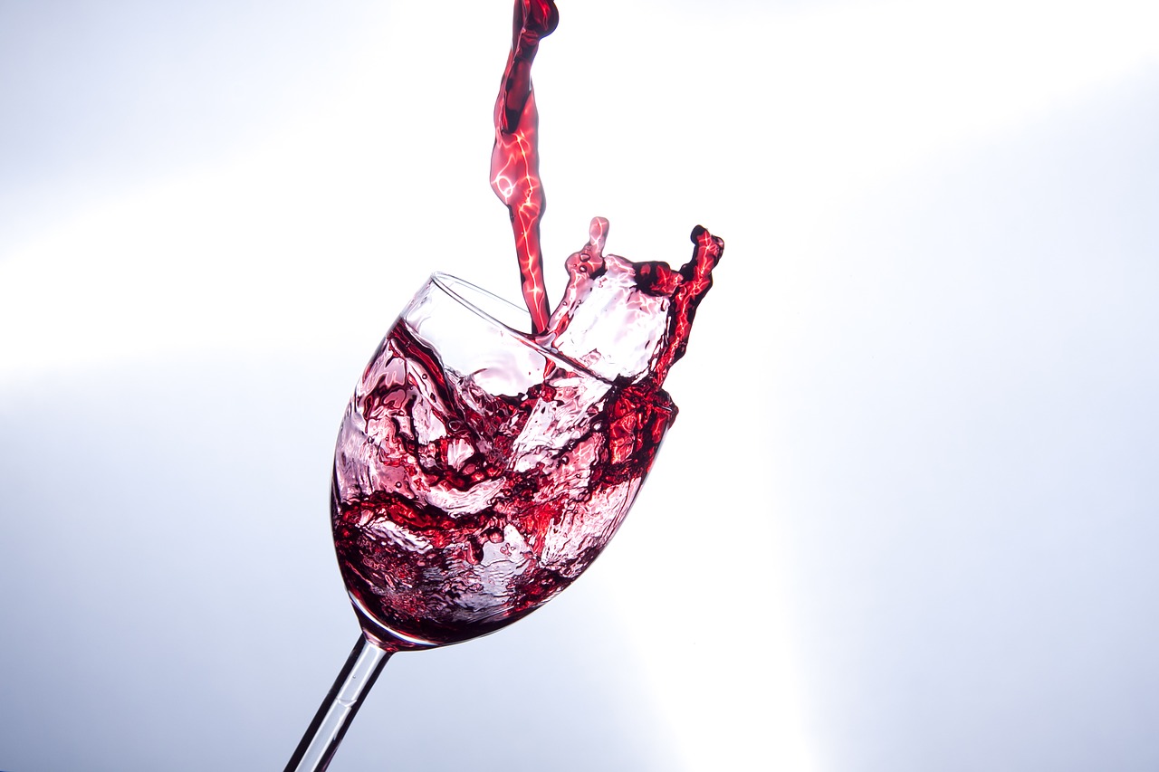 Image - wine glass red wine pleasure pour a