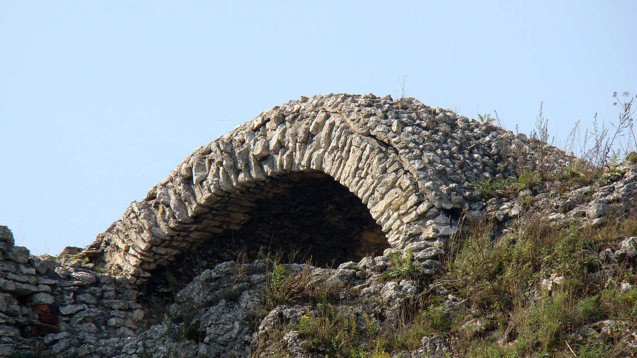 Image - the ruins of the grotto the vault