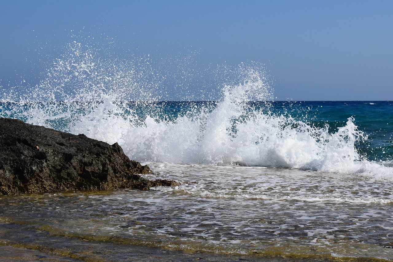 Image - wave crush sea blue nature drops