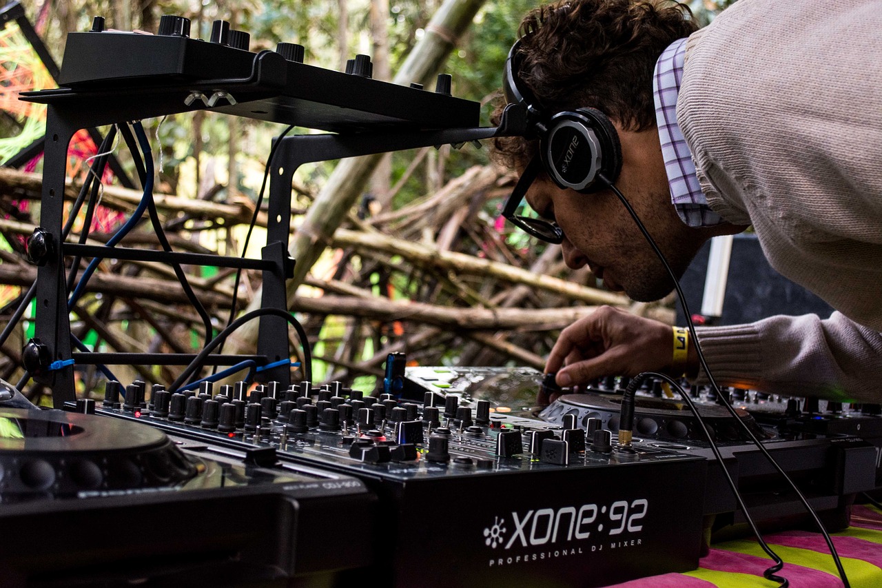 Image - mixer equalizer audio music