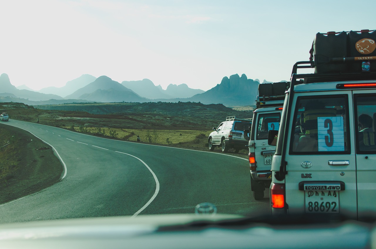 Image - street mountain highland car