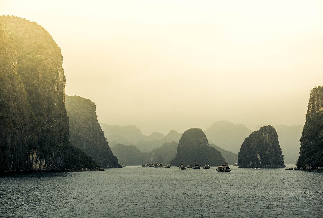 Image - mountain highland cliff fog sea