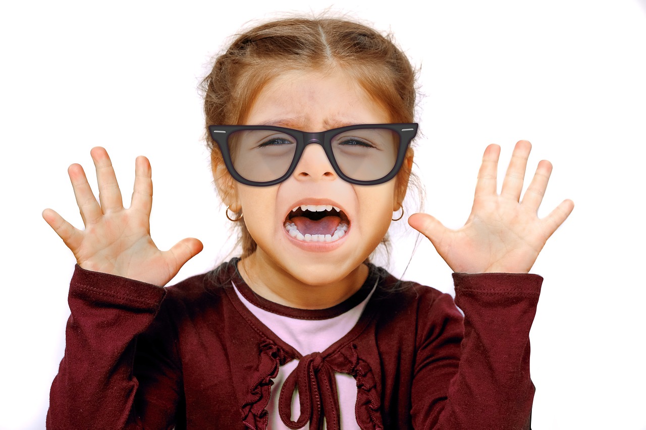 Image - girl glasses see bad defense