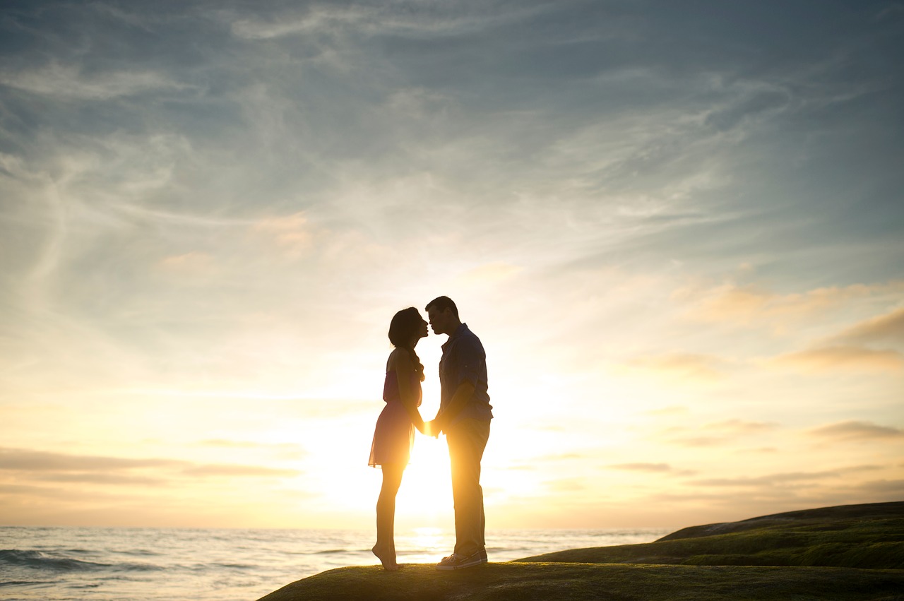 Image - couple man woman girl guy bokeh