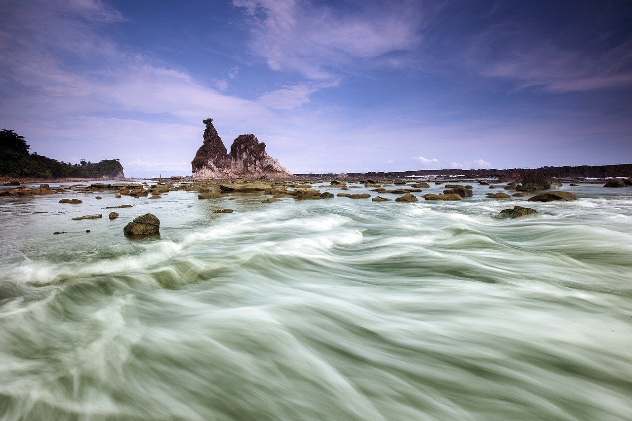 Image - sea ocean splash ripples rock