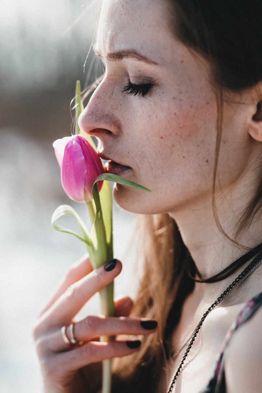 Image - woman girl model fashion flower