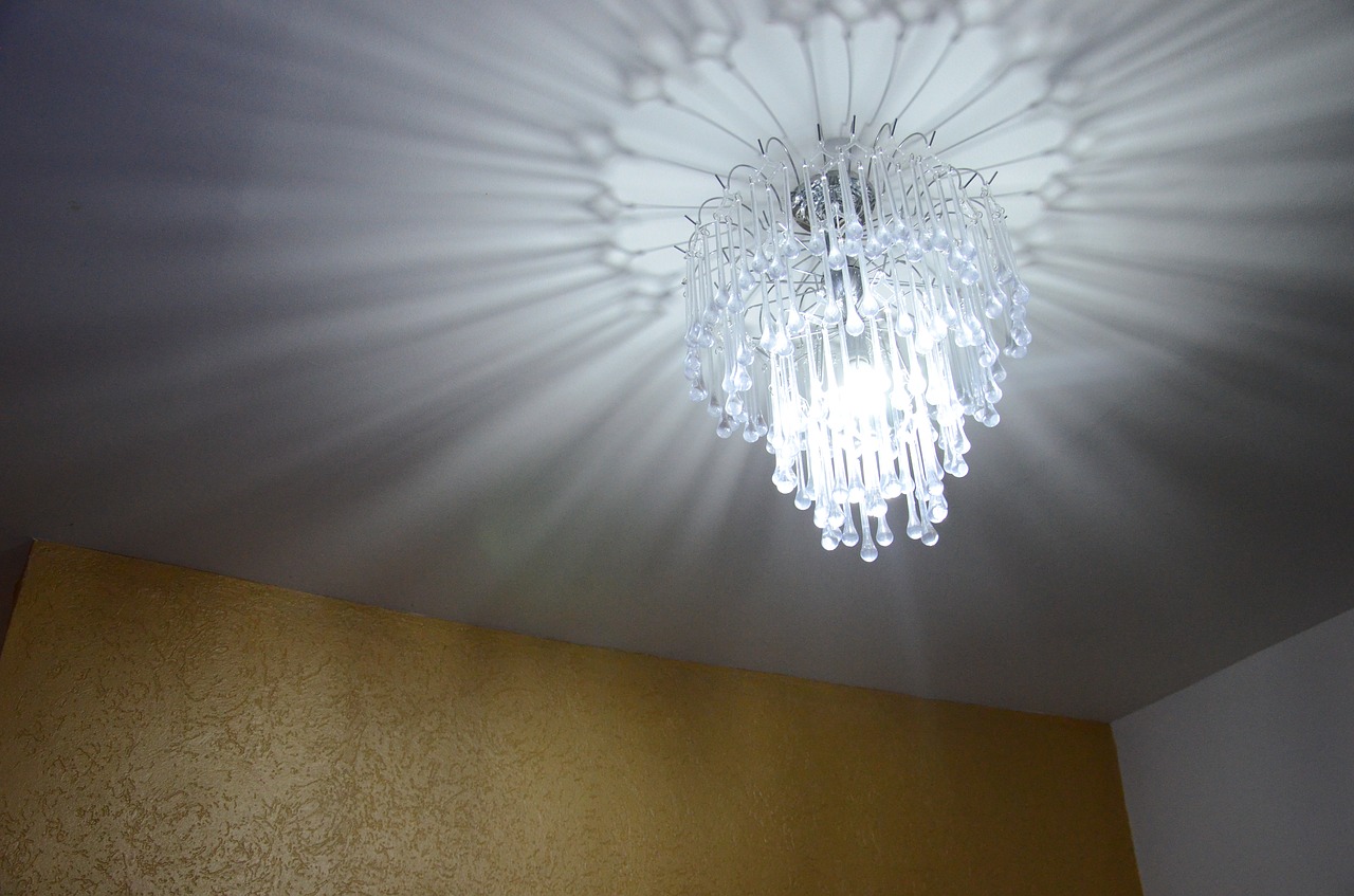 Image - chandelier light brightness lamp