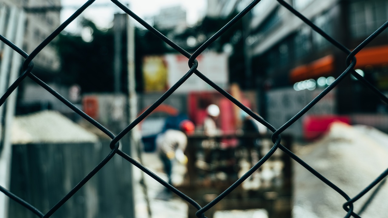 Image - fence wire barrier construction