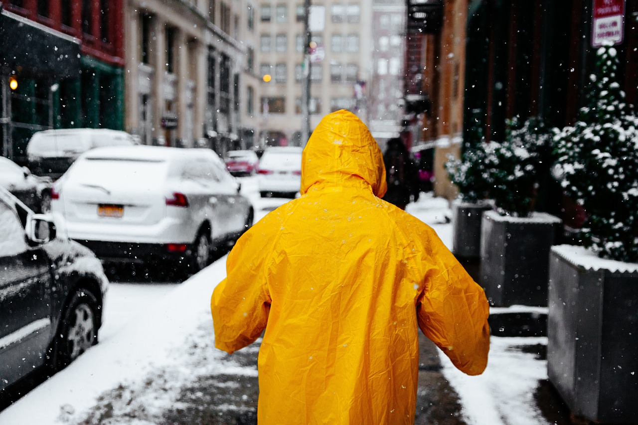 Image - people man orange snow winter