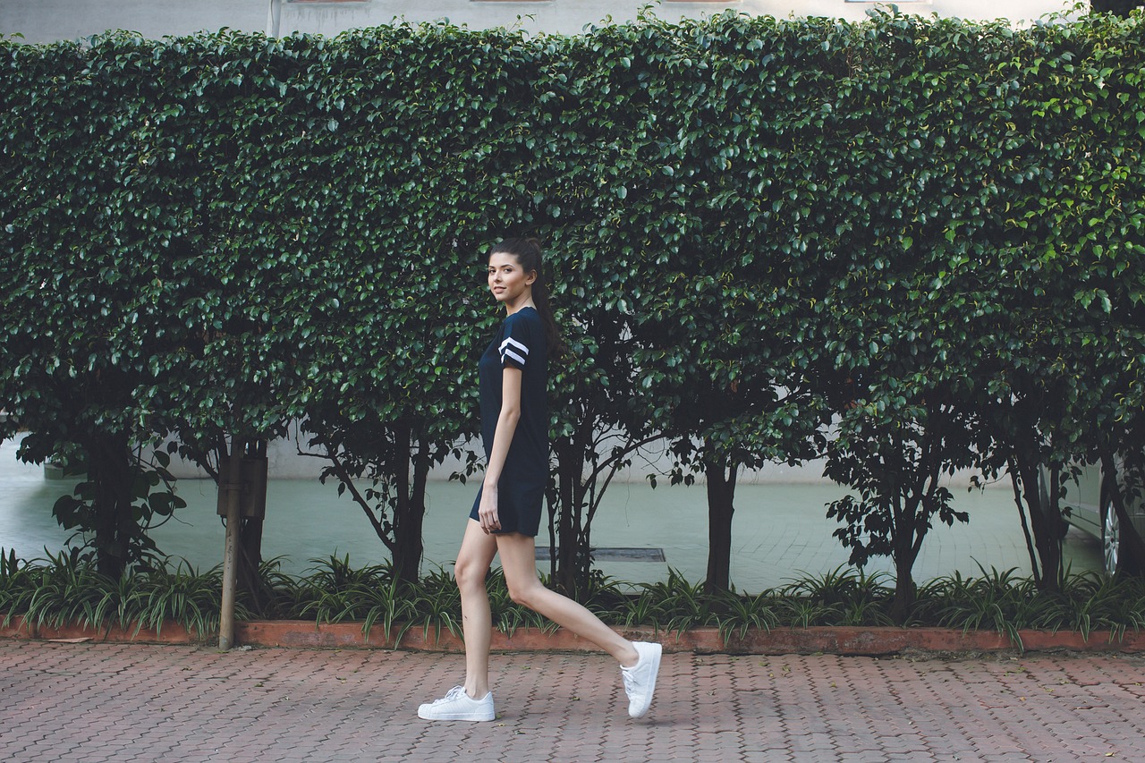 Image - people woman walk tall slim