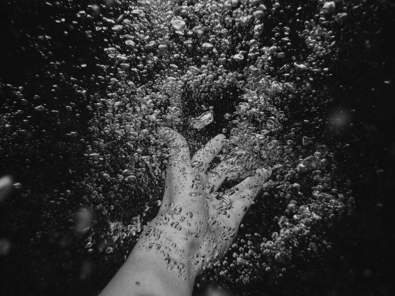 Image - people hands bubbles water ocean