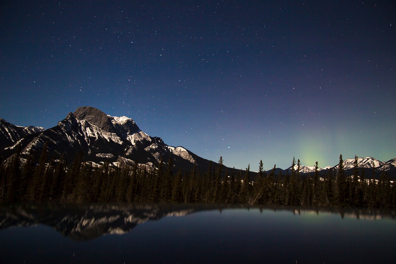 Image - mountain highland stars sky lake