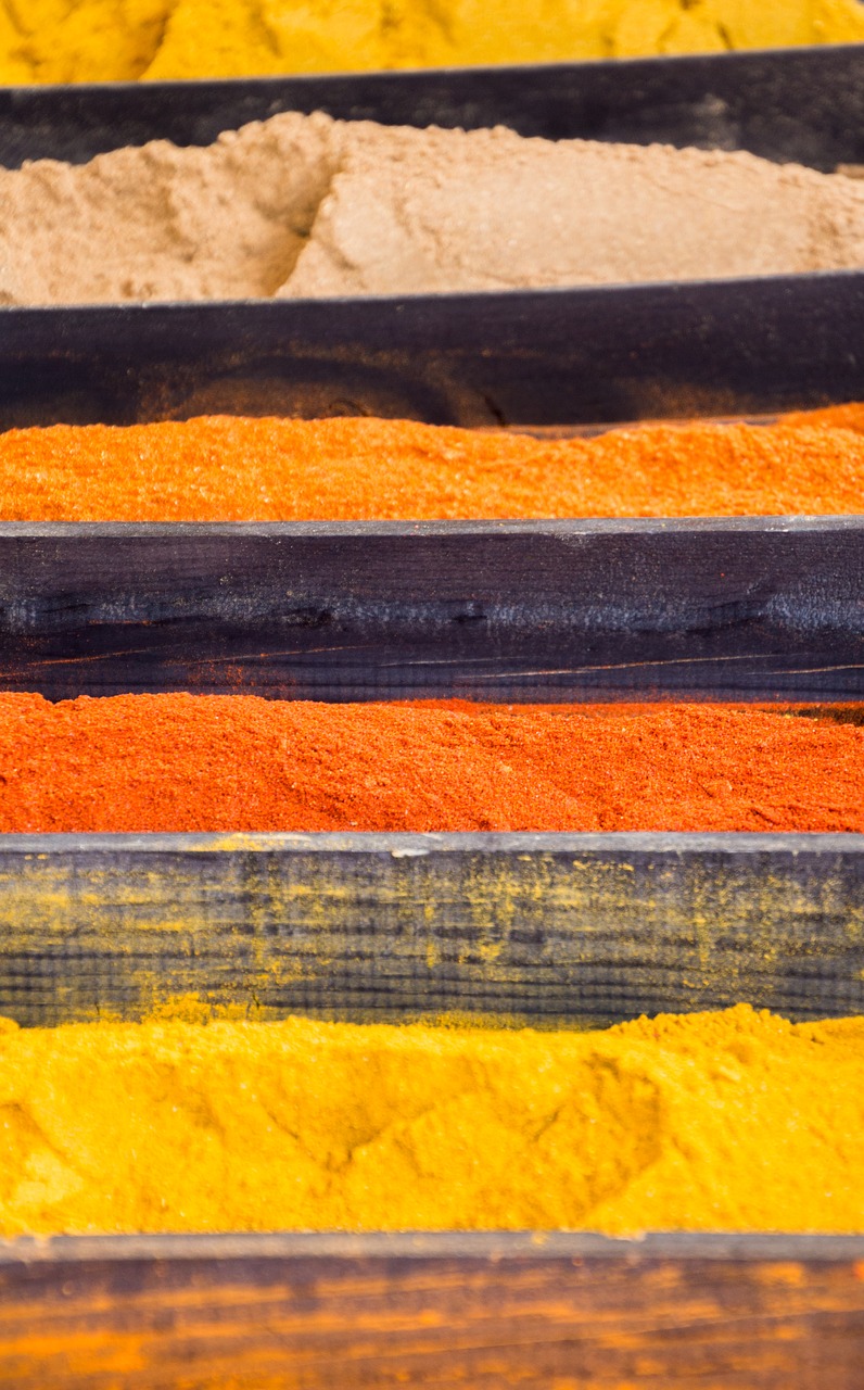Image - spices curry market stall colorful