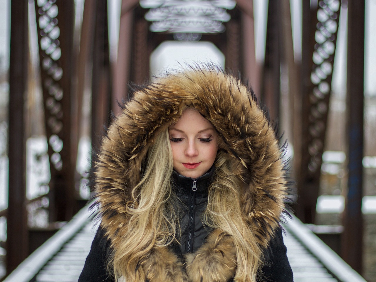 Image - people woman fur jacket model
