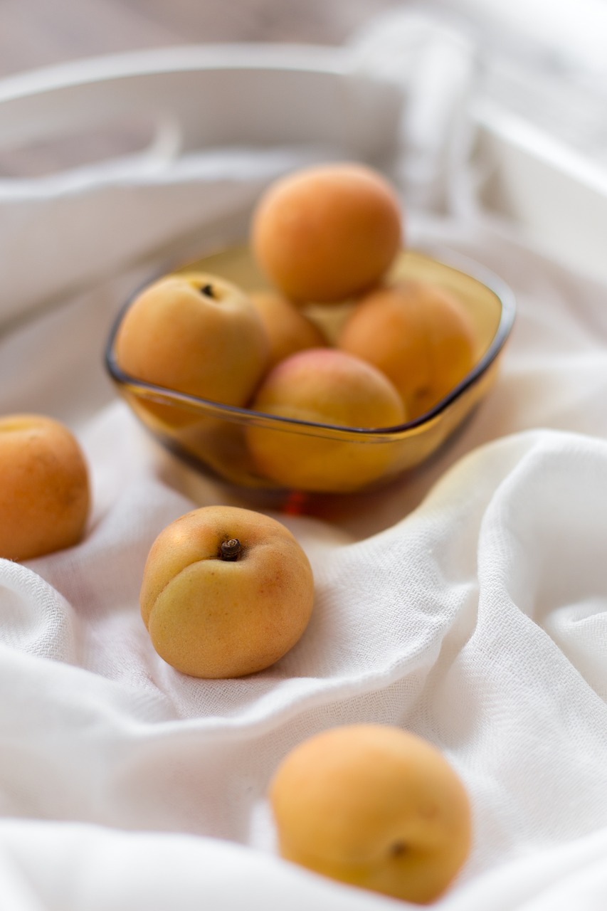 Image - yellow lemon fruit bowl table