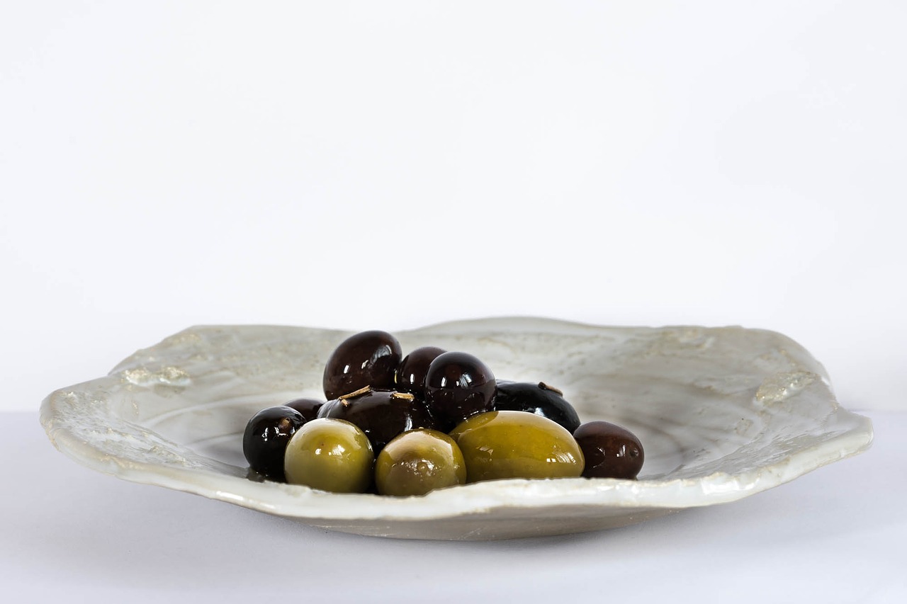 Image - olives plate aperitif eat