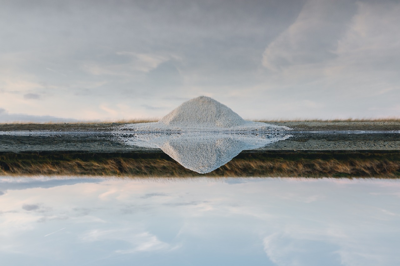 Image - sand lake water reflection cloud