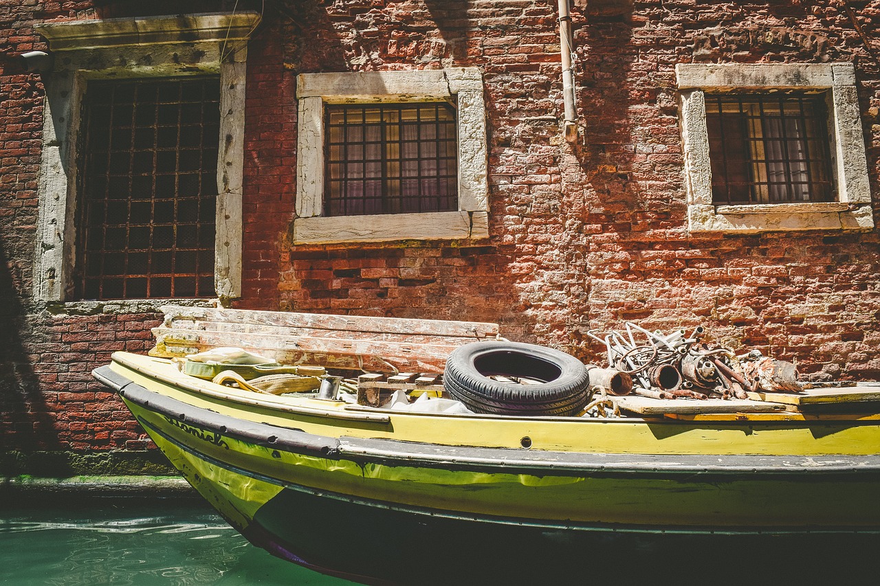 Image - canal water boat sailing wheel