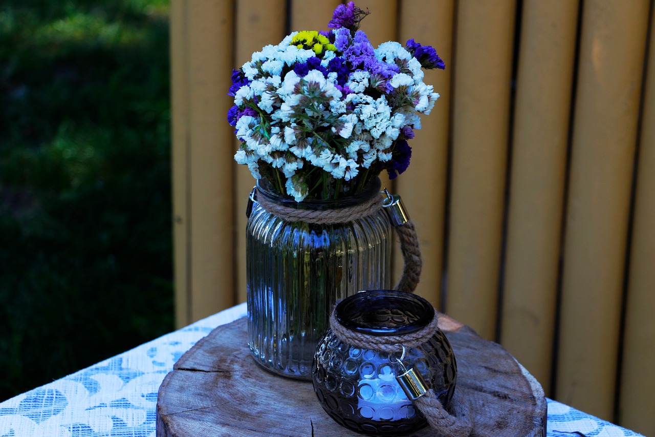 Image - colorful petal bunch flower vase