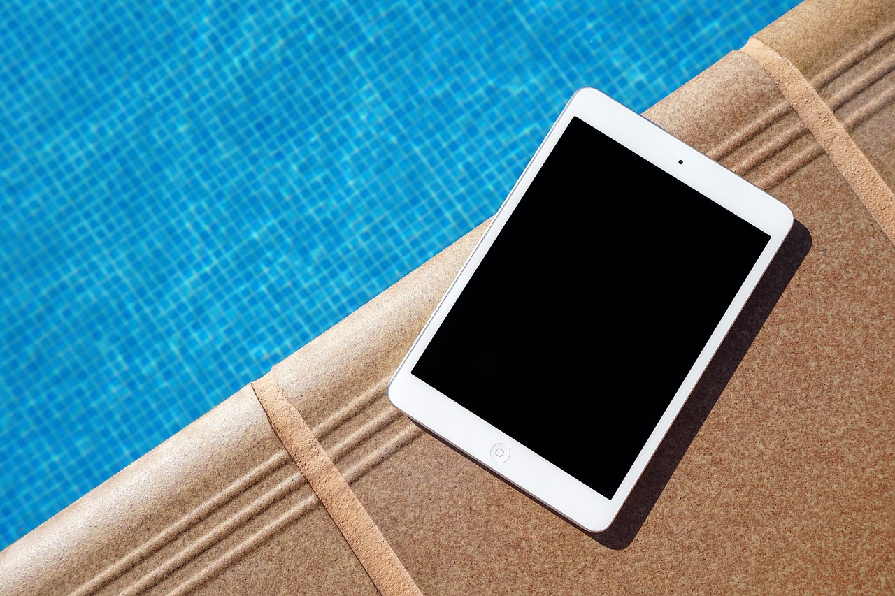 Image - swimming pool water tablet apple