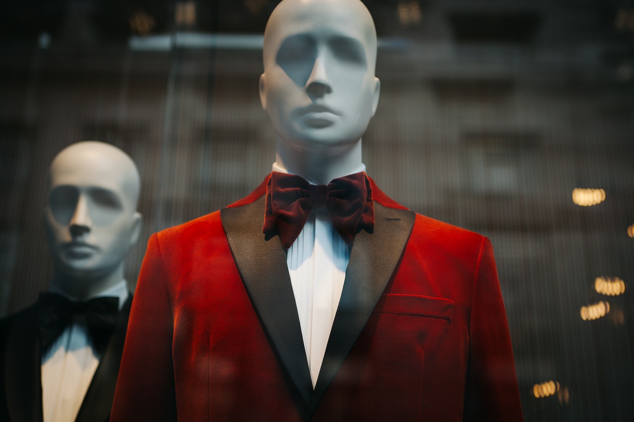 Image - black red suit tie clothing